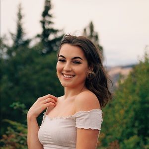 Meet your Posher, Eloise